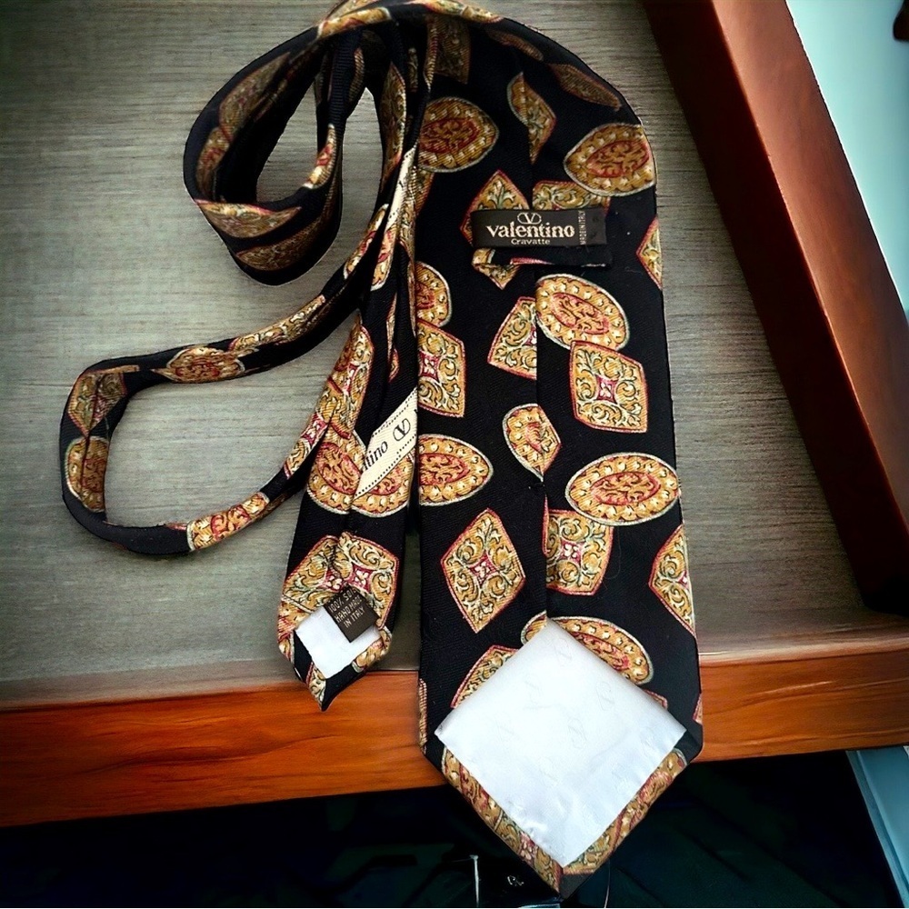 Vintage Valentino Cravatte 100% Silk men’s tie